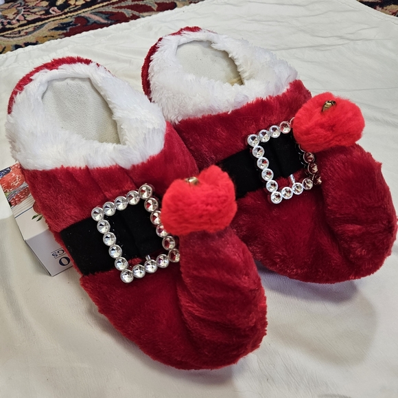 Christmas Elf/Santa Slippers Size M (7-8) - Picture 5 of 6